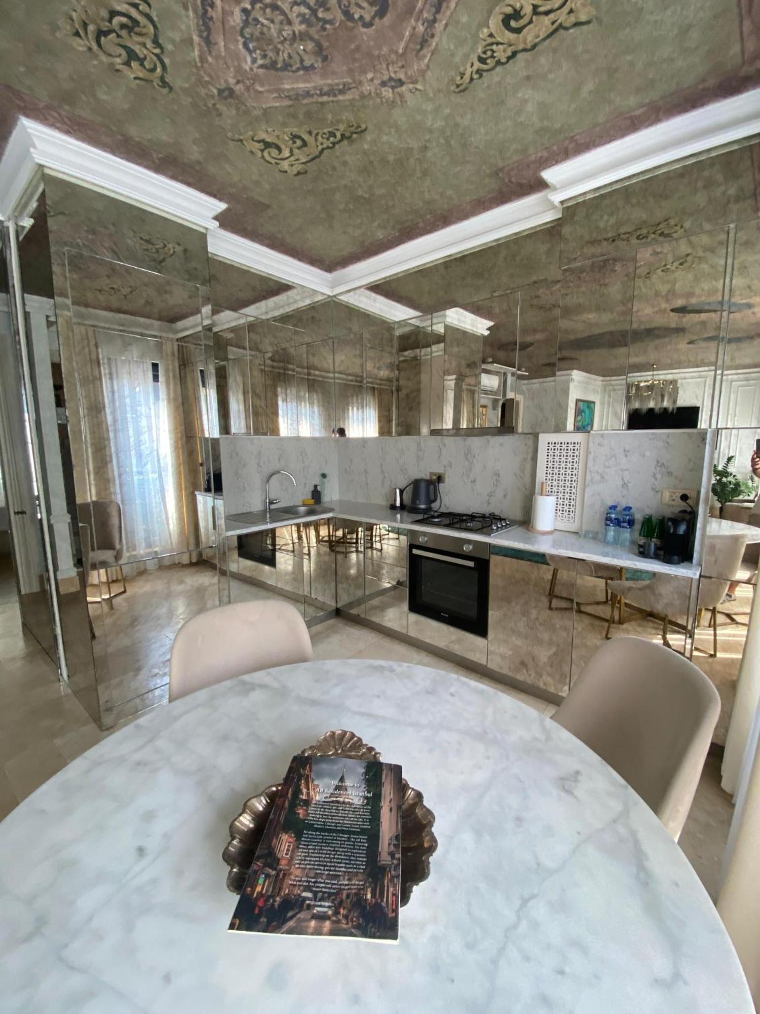 Ab Residences -Cihangir Luxury Antique Apartment Provincia di Provincia di Istanbul Esterno foto